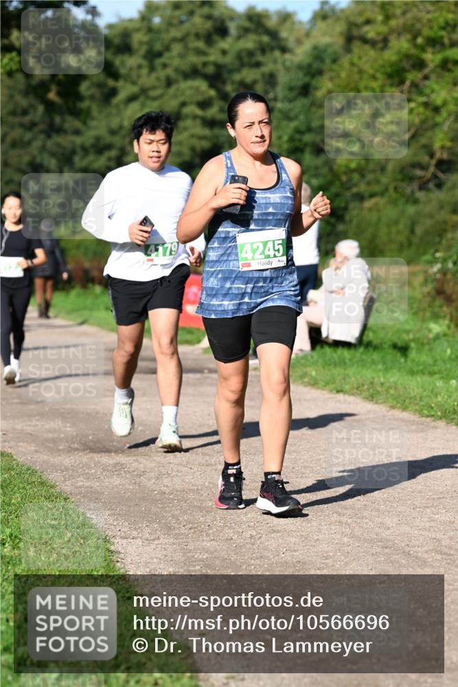 27.09.2026 - 35. Volkslauf durch das schöne Alstertal Dr. Thomas Lammeyer http://msf.ph/oto/10566696 27.09.2026 10:41:01 Laufen 4179, 4245 meine-sportfotos.de