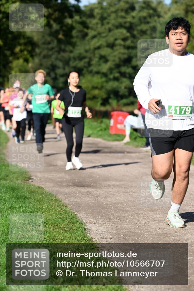 27.09.2026 - 35. Volkslauf durch das schöne Alstertal Dr. Thomas Lammeyer http://msf.ph/oto/10566707 27.09.2026 10:41:03 Laufen 4179 meine-sportfotos.de