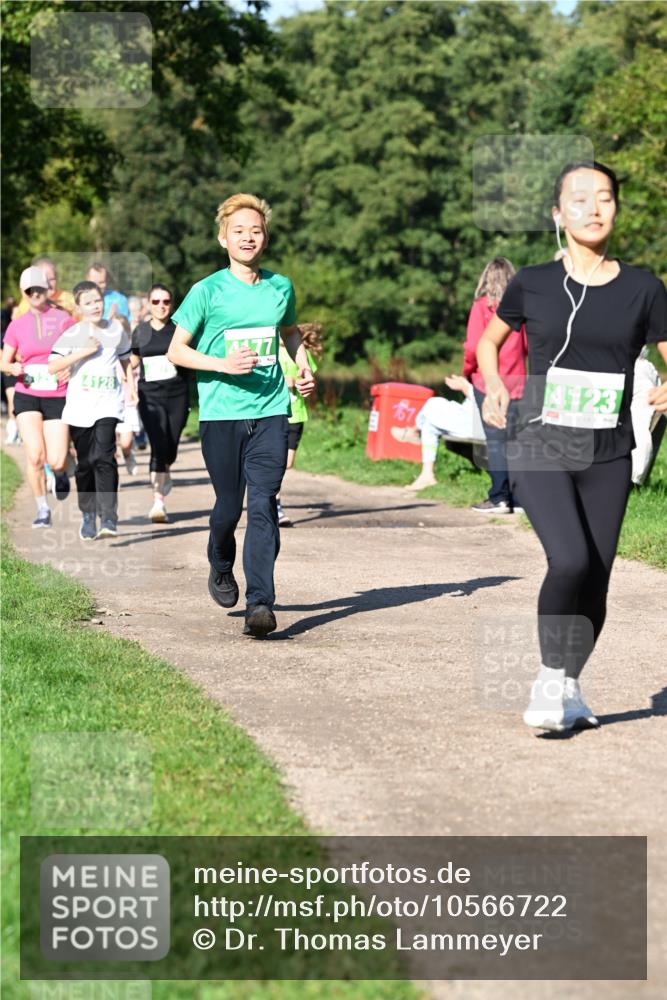 27.09.2026 - 35. Volkslauf durch das schöne Alstertal Dr. Thomas Lammeyer http://msf.ph/oto/10566722 27.09.2026 10:41:05 Laufen 4128, 14477, 4123 meine-sportfotos.de