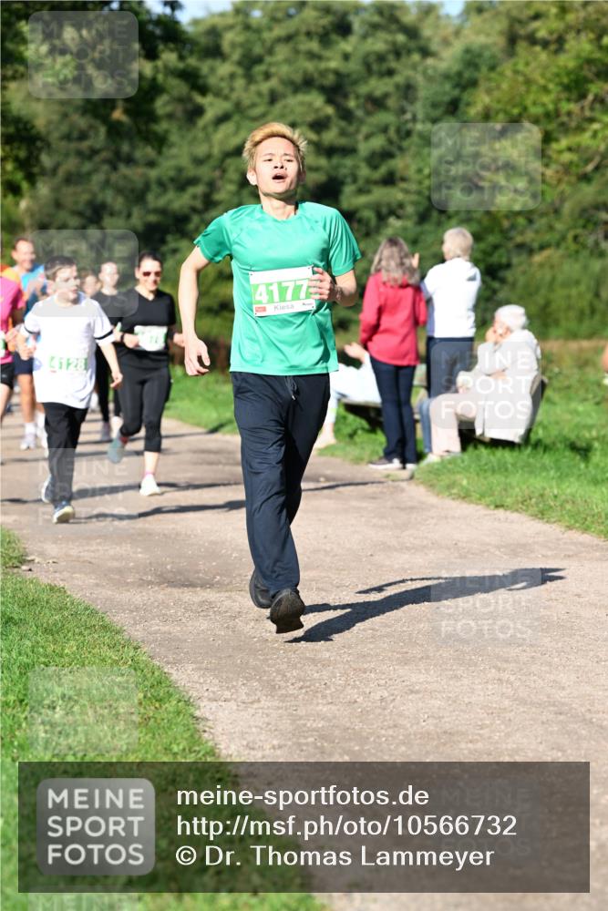 27.09.2026 - 35. Volkslauf durch das schöne Alstertal Dr. Thomas Lammeyer http://msf.ph/oto/10566732 27.09.2026 10:41:07 Laufen 4128, 4177 meine-sportfotos.de