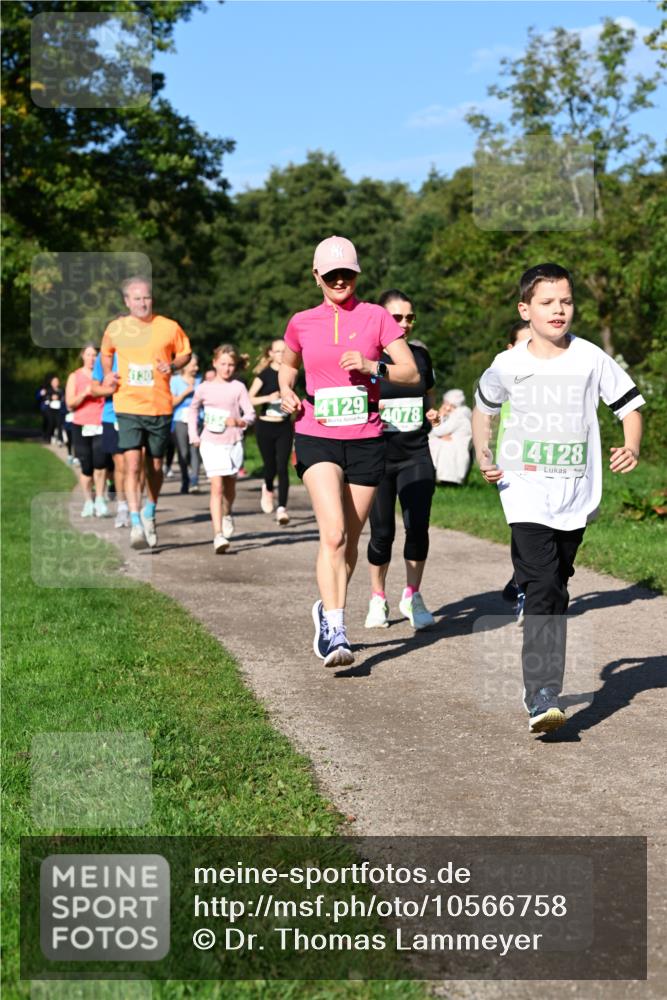 27.09.2026 - 35. Volkslauf durch das schöne Alstertal Dr. Thomas Lammeyer http://msf.ph/oto/10566758 27.09.2026 10:41:10 Laufen 130, 4129, 4078, 4128 meine-sportfotos.de