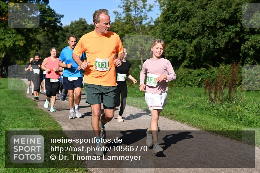 27.09.2026 - 35. Volkslauf durch das schöne Alstertal Dr. Thomas Lammeyer http://msf.ph/oto/10566770 27.09.2026 10:41:14 Laufen 4130, 4067, 4134 meine-sportfotos.de