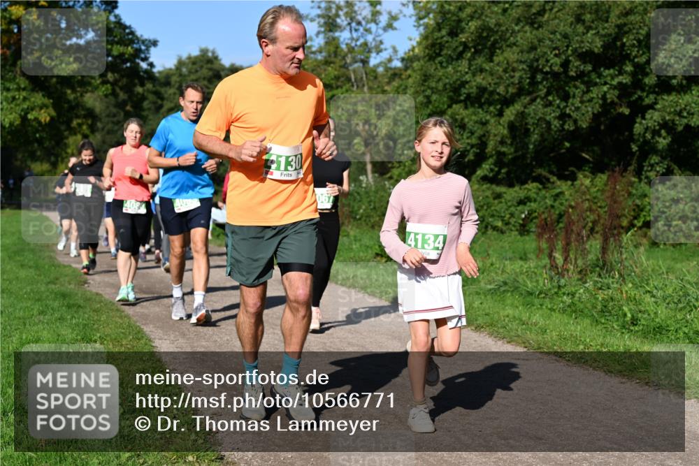 27.09.2026 - 35. Volkslauf durch das schöne Alstertal Dr. Thomas Lammeyer http://msf.ph/oto/10566771 27.09.2026 10:41:14 Laufen 130, 067, 4134 meine-sportfotos.de