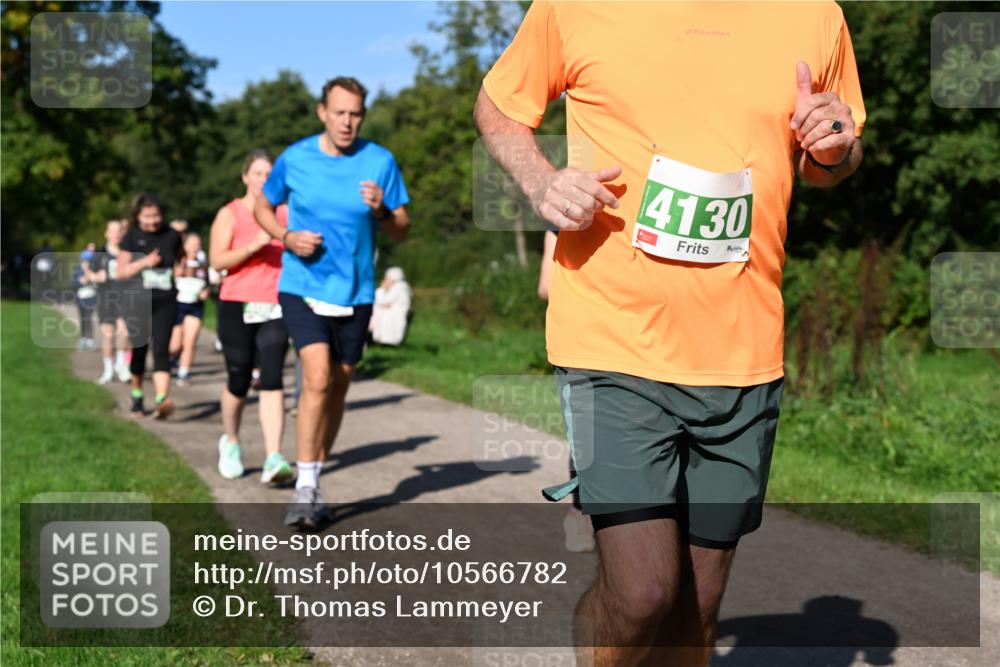 27.09.2026 - 35. Volkslauf durch das schöne Alstertal Dr. Thomas Lammeyer http://msf.ph/oto/10566782 27.09.2026 10:41:15 Laufen 4130 meine-sportfotos.de