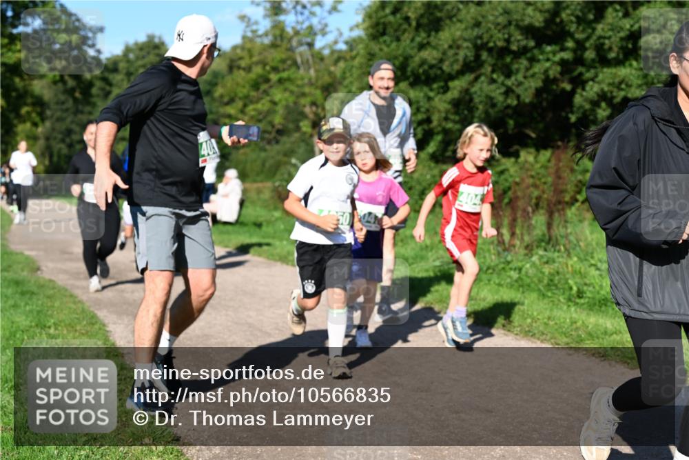 27.09.2026 - 35. Volkslauf durch das schöne Alstertal Dr. Thomas Lammeyer http://msf.ph/oto/10566835 27.09.2026 10:41:28 Laufen 1, 40, 404 meine-sportfotos.de