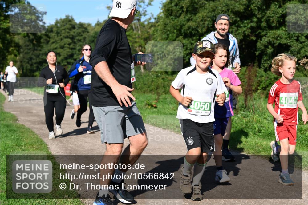 27.09.2026 - 35. Volkslauf durch das schöne Alstertal Dr. Thomas Lammeyer http://msf.ph/oto/10566842 27.09.2026 10:41:29 Laufen 4050, 4043 meine-sportfotos.de