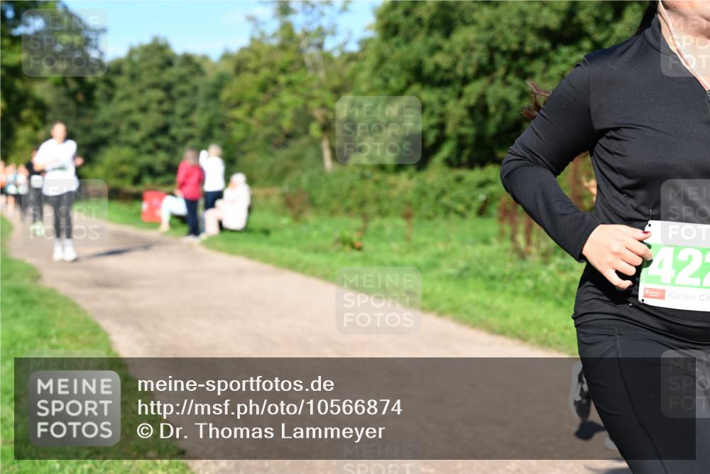 27.09.2026 - 35. Volkslauf durch das schöne Alstertal Dr. Thomas Lammeyer http://msf.ph/oto/10566874 27.09.2026 10:41:32 Laufen 422 meine-sportfotos.de