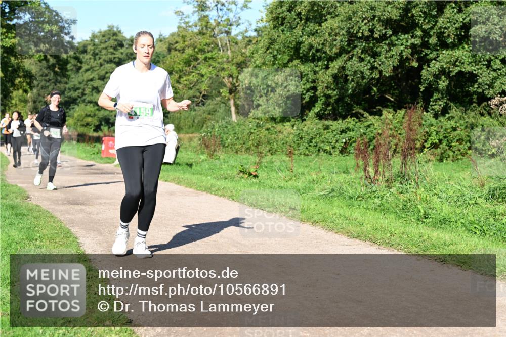 27.09.2026 - 35. Volkslauf durch das schöne Alstertal Dr. Thomas Lammeyer http://msf.ph/oto/10566891 27.09.2026 10:41:36 Laufen 4159 meine-sportfotos.de