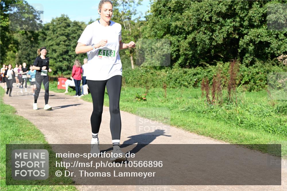 27.09.2026 - 35. Volkslauf durch das schöne Alstertal Dr. Thomas Lammeyer http://msf.ph/oto/10566896 27.09.2026 10:41:37 Laufen 4159 meine-sportfotos.de