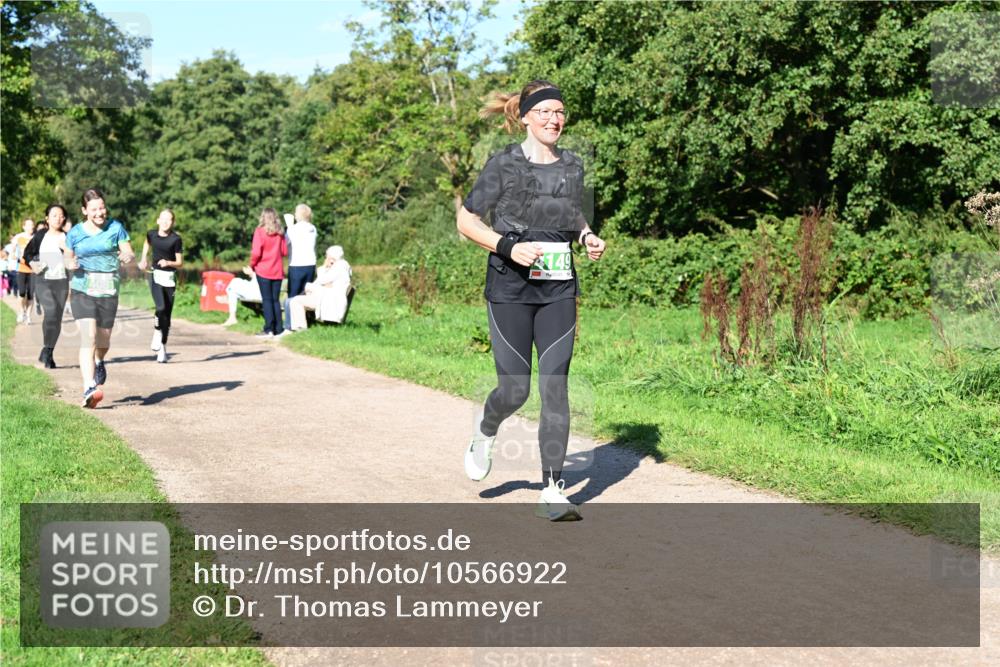 27.09.2026 - 35. Volkslauf durch das schöne Alstertal Dr. Thomas Lammeyer http://msf.ph/oto/10566922 27.09.2026 10:41:40 Laufen 149 meine-sportfotos.de