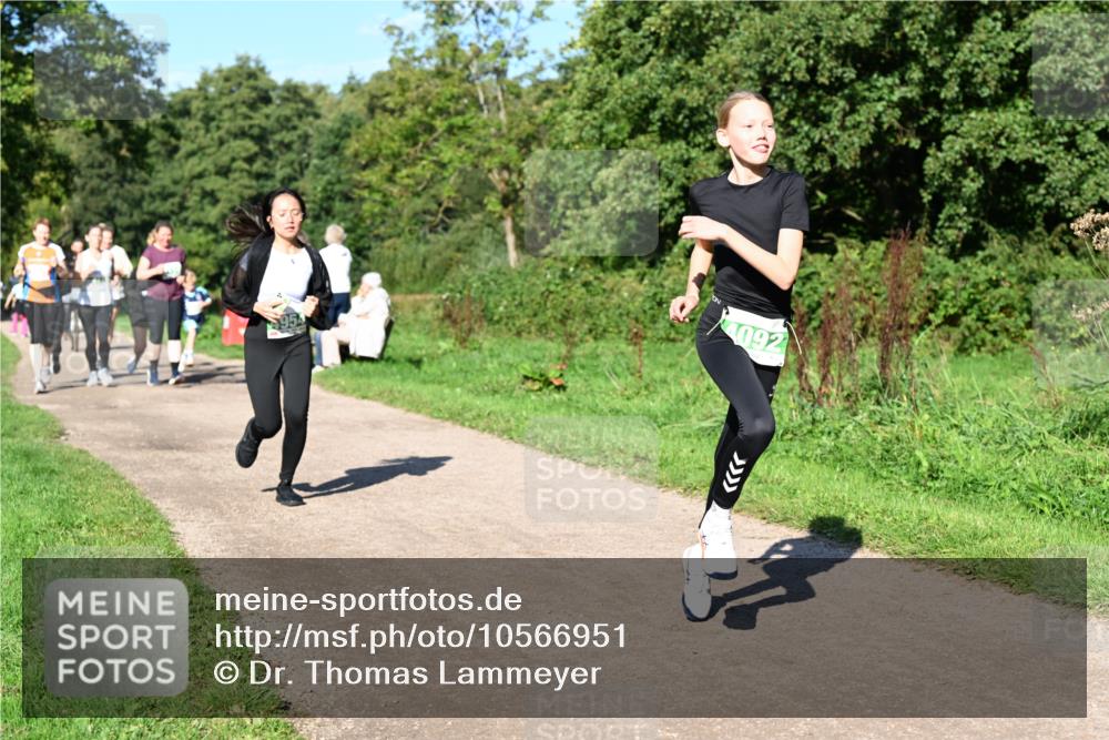 27.09.2026 - 35. Volkslauf durch das schöne Alstertal Dr. Thomas Lammeyer http://msf.ph/oto/10566951 27.09.2026 10:41:43 Laufen 4092 meine-sportfotos.de