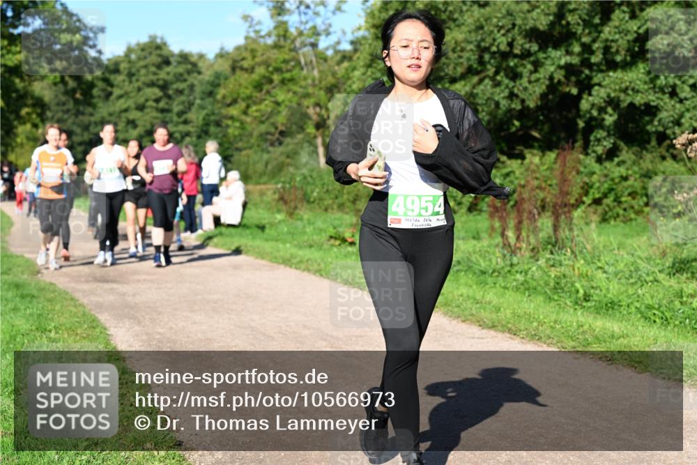 27.09.2026 - 35. Volkslauf durch das schöne Alstertal Dr. Thomas Lammeyer http://msf.ph/oto/10566973 27.09.2026 10:41:46 Laufen 4954 meine-sportfotos.de