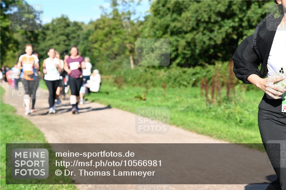 27.09.2026 - 35. Volkslauf durch das schöne Alstertal Dr. Thomas Lammeyer http://msf.ph/oto/10566981 27.09.2026 10:41:46 Laufen  meine-sportfotos.de