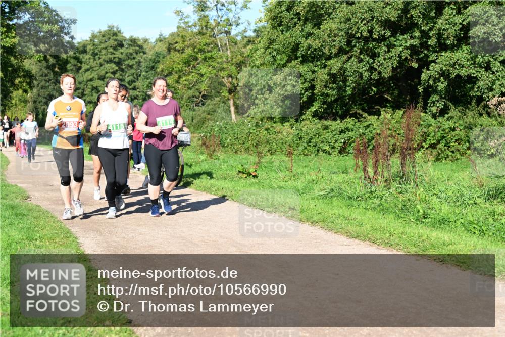 27.09.2026 - 35. Volkslauf durch das schöne Alstertal Dr. Thomas Lammeyer http://msf.ph/oto/10566990 27.09.2026 10:41:47 Laufen 2093, 4115, 4114 meine-sportfotos.de