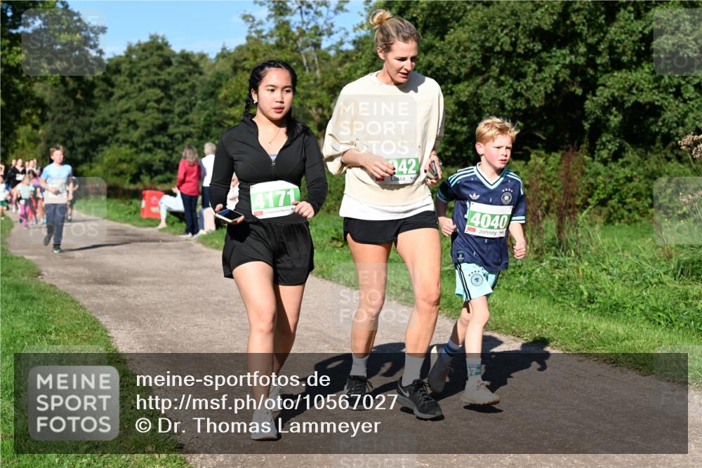 27.09.2026 - 35. Volkslauf durch das schöne Alstertal Dr. Thomas Lammeyer http://msf.ph/oto/10567027 27.09.2026 10:41:52 Laufen 4171, 942, 4040 meine-sportfotos.de