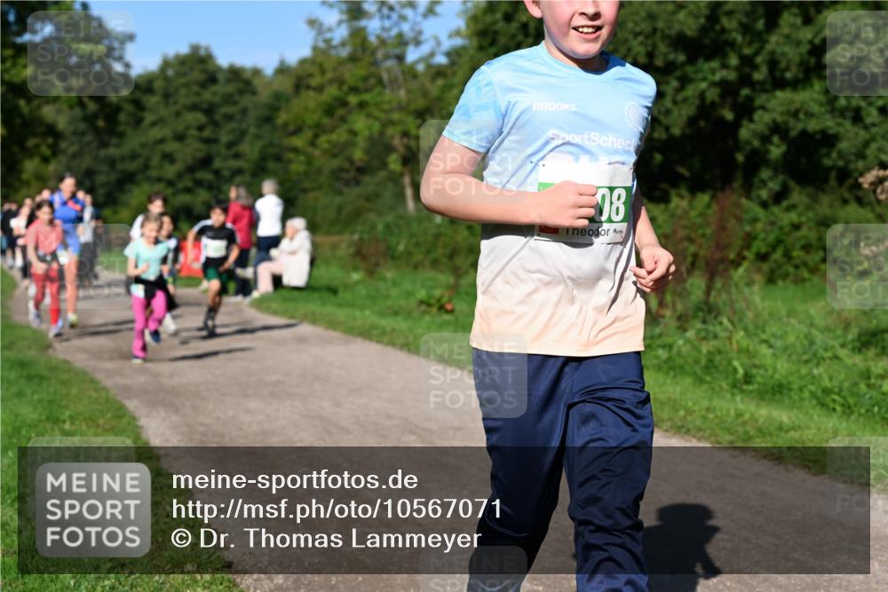 27.09.2026 - 35. Volkslauf durch das schöne Alstertal Dr. Thomas Lammeyer http://msf.ph/oto/10567071 27.09.2026 10:41:59 Laufen 98 meine-sportfotos.de