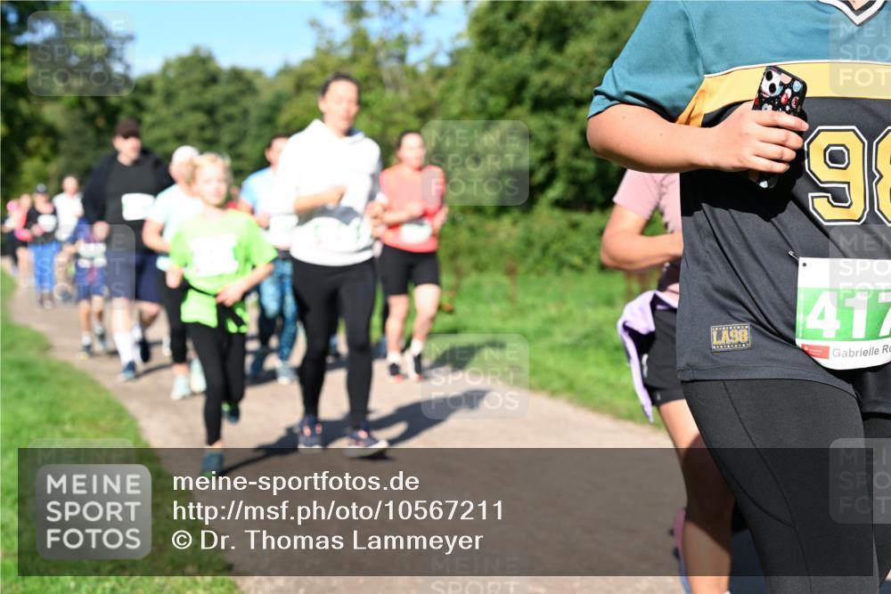 27.09.2026 - 35. Volkslauf durch das schöne Alstertal Dr. Thomas Lammeyer http://msf.ph/oto/10567211 27.09.2026 10:42:15 Laufen 98, 98, 417 meine-sportfotos.de