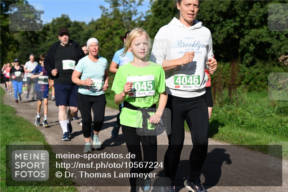 27.09.2026 - 35. Volkslauf durch das schöne Alstertal Dr. Thomas Lammeyer http://msf.ph/oto/10567224 27.09.2026 10:42:16 Laufen 1982, 06, 045, 4046 meine-sportfotos.de