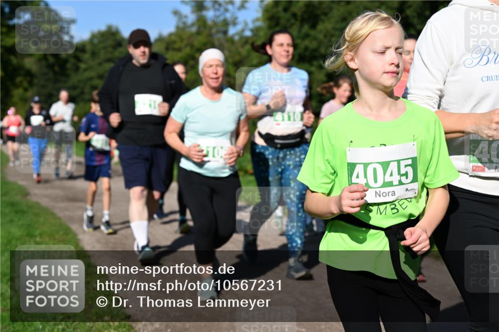 27.09.2026 - 35. Volkslauf durch das schöne Alstertal Dr. Thomas Lammeyer http://msf.ph/oto/10567231 27.09.2026 10:42:17 Laufen 4110, 4045, 40 meine-sportfotos.de