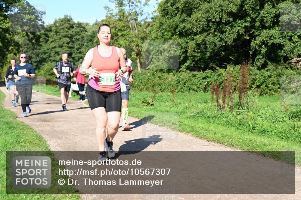 27.09.2026 - 35. Volkslauf durch das schöne Alstertal Dr. Thomas Lammeyer http://msf.ph/oto/10567307 27.09.2026 10:42:26 Laufen 137 meine-sportfotos.de