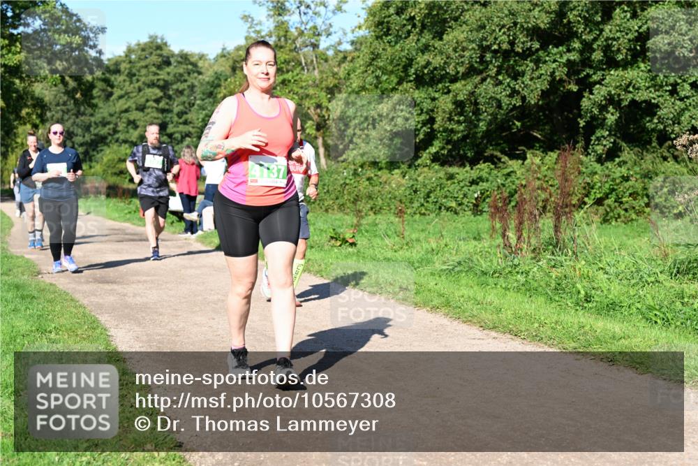 27.09.2026 - 35. Volkslauf durch das schöne Alstertal Dr. Thomas Lammeyer http://msf.ph/oto/10567308 27.09.2026 10:42:26 Laufen  meine-sportfotos.de