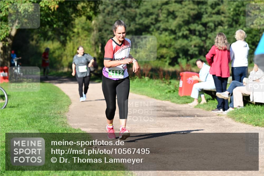 27.09.2026 - 35. Volkslauf durch das schöne Alstertal Dr. Thomas Lammeyer http://msf.ph/oto/10567495 27.09.2026 10:43:03 Laufen 4112 meine-sportfotos.de