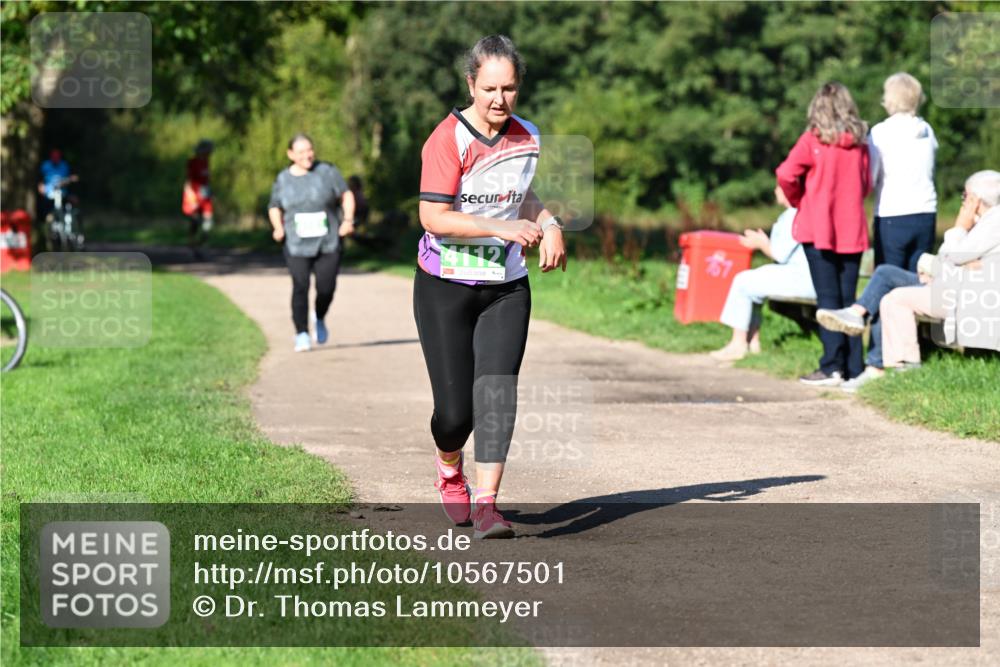 27.09.2026 - 35. Volkslauf durch das schöne Alstertal Dr. Thomas Lammeyer http://msf.ph/oto/10567501 27.09.2026 10:43:04 Laufen 4112 meine-sportfotos.de