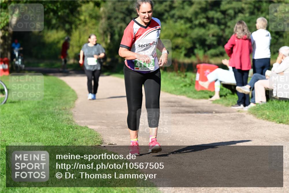 27.09.2026 - 35. Volkslauf durch das schöne Alstertal Dr. Thomas Lammeyer http://msf.ph/oto/10567505 27.09.2026 10:43:04 Laufen 42 meine-sportfotos.de