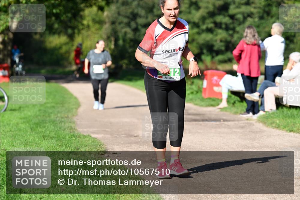 27.09.2026 - 35. Volkslauf durch das schöne Alstertal Dr. Thomas Lammeyer http://msf.ph/oto/10567510 27.09.2026 10:43:05 Laufen 12 meine-sportfotos.de