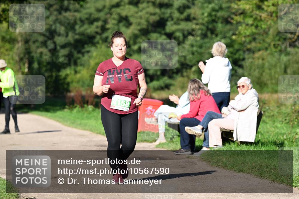 27.09.2026 - 35. Volkslauf durch das schöne Alstertal Dr. Thomas Lammeyer http://msf.ph/oto/10567590 27.09.2026 10:43:46 Laufen 4158, 157 meine-sportfotos.de