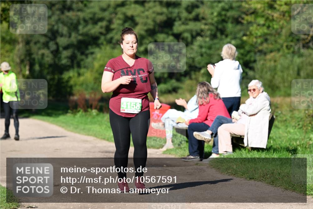 27.09.2026 - 35. Volkslauf durch das schöne Alstertal Dr. Thomas Lammeyer http://msf.ph/oto/10567591 27.09.2026 10:43:46 Laufen 4158, 157 meine-sportfotos.de