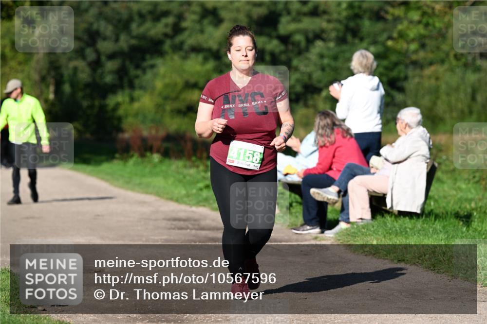 27.09.2026 - 35. Volkslauf durch das schöne Alstertal Dr. Thomas Lammeyer http://msf.ph/oto/10567596 27.09.2026 10:43:47 Laufen 4158 meine-sportfotos.de