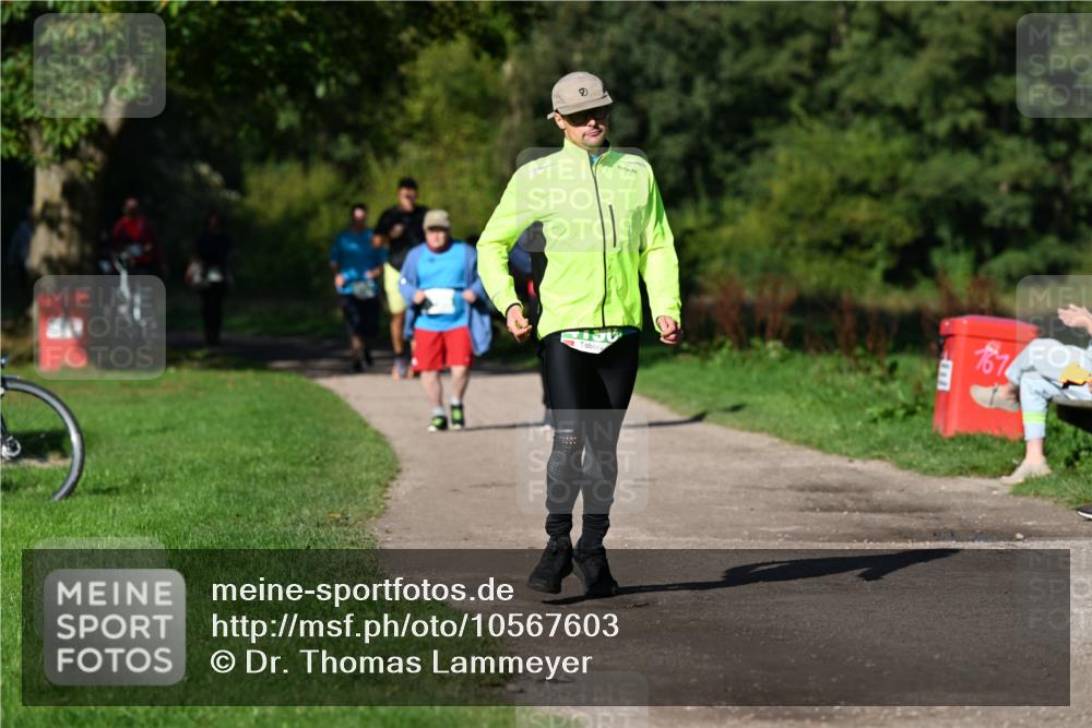 27.09.2026 - 35. Volkslauf durch das schöne Alstertal Dr. Thomas Lammeyer http://msf.ph/oto/10567603 27.09.2026 10:43:56 Laufen  meine-sportfotos.de