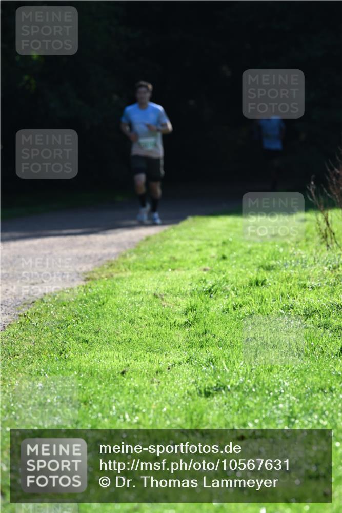 27.09.2026 - 35. Volkslauf durch das schöne Alstertal Dr. Thomas Lammeyer http://msf.ph/oto/10567631 27.09.2026 10:46:54 Laufen  meine-sportfotos.de
