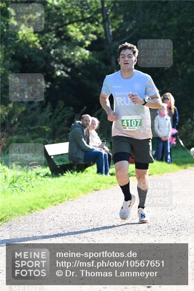 27.09.2026 - 35. Volkslauf durch das schöne Alstertal Dr. Thomas Lammeyer http://msf.ph/oto/10567651 27.09.2026 10:47:00 Laufen 4107 meine-sportfotos.de