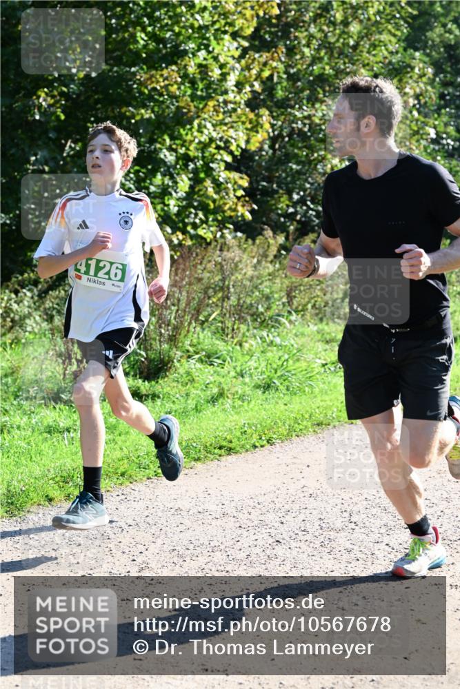 27.09.2026 - 35. Volkslauf durch das schöne Alstertal Dr. Thomas Lammeyer http://msf.ph/oto/10567678 27.09.2026 10:47:22 Laufen 4126 meine-sportfotos.de