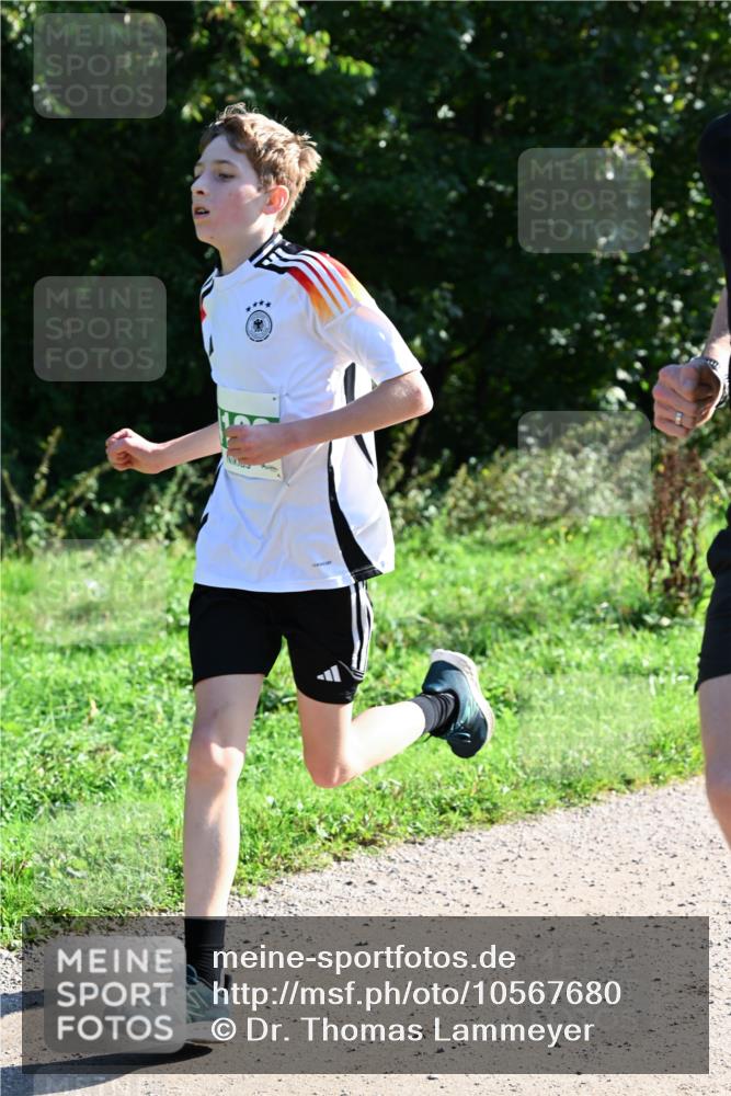 27.09.2026 - 35. Volkslauf durch das schöne Alstertal Dr. Thomas Lammeyer http://msf.ph/oto/10567680 27.09.2026 10:47:22 Laufen  meine-sportfotos.de