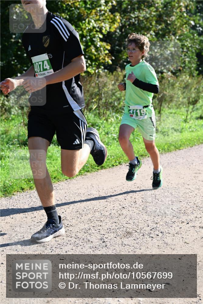 27.09.2026 - 35. Volkslauf durch das schöne Alstertal Dr. Thomas Lammeyer http://msf.ph/oto/10567699 27.09.2026 10:47:30 Laufen 4074, 1956, 19 meine-sportfotos.de