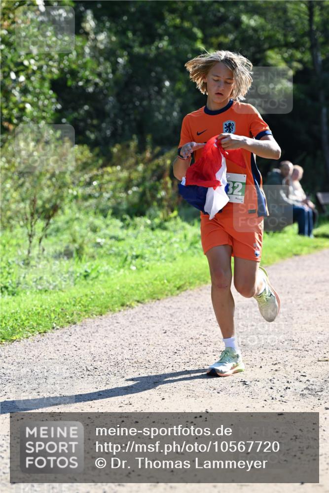 27.09.2026 - 35. Volkslauf durch das schöne Alstertal Dr. Thomas Lammeyer http://msf.ph/oto/10567720 27.09.2026 10:47:46 Laufen 32 meine-sportfotos.de