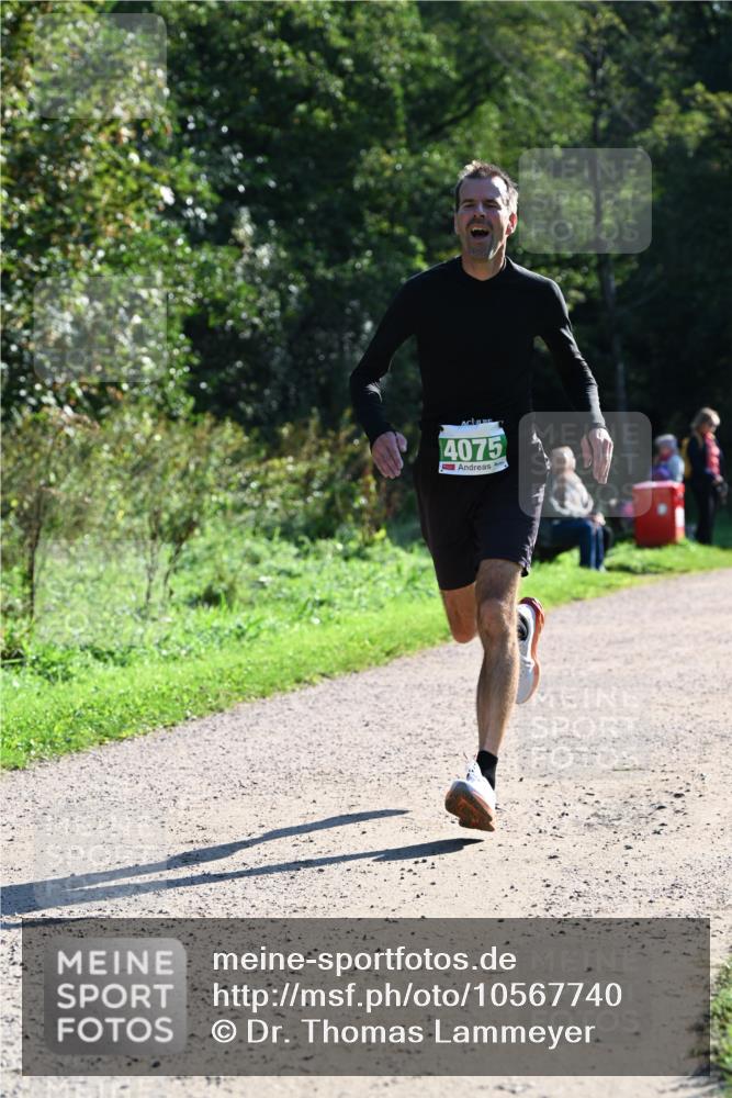 27.09.2026 - 35. Volkslauf durch das schöne Alstertal Dr. Thomas Lammeyer http://msf.ph/oto/10567740 27.09.2026 10:48:05 Laufen 4075 meine-sportfotos.de