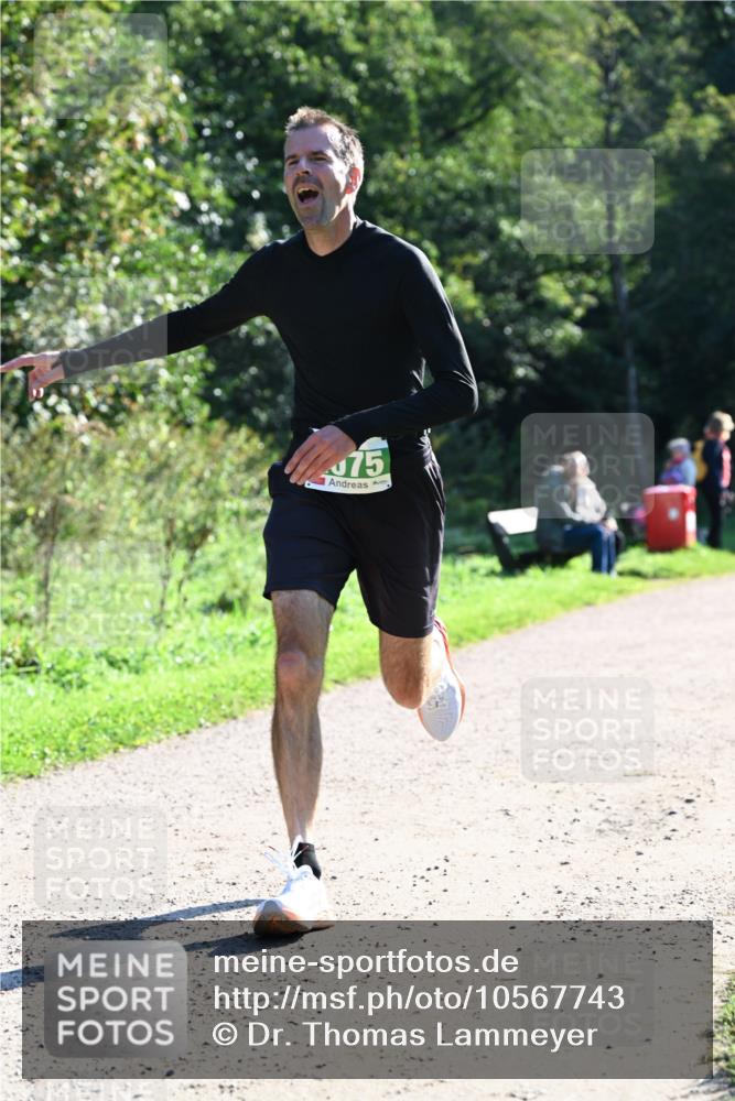 27.09.2026 - 35. Volkslauf durch das schöne Alstertal Dr. Thomas Lammeyer http://msf.ph/oto/10567743 27.09.2026 10:48:05 Laufen 75 meine-sportfotos.de