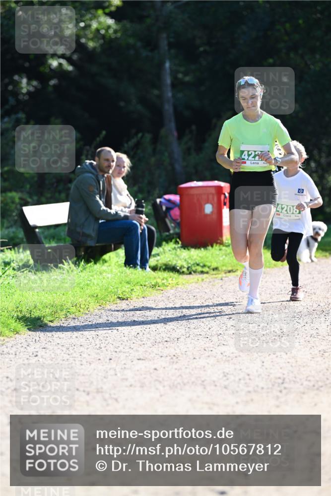 27.09.2026 - 35. Volkslauf durch das schöne Alstertal Dr. Thomas Lammeyer http://msf.ph/oto/10567812 27.09.2026 10:48:44 Laufen 422, 4208 meine-sportfotos.de
