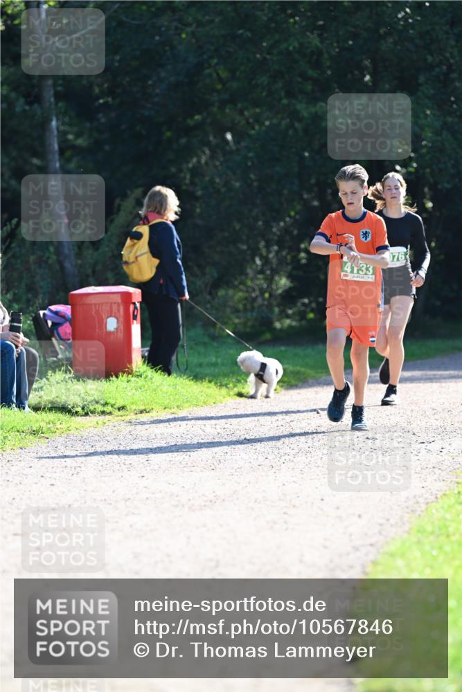 27.09.2026 - 35. Volkslauf durch das schöne Alstertal Dr. Thomas Lammeyer http://msf.ph/oto/10567846 27.09.2026 10:49:03 Laufen 4133, 076 meine-sportfotos.de