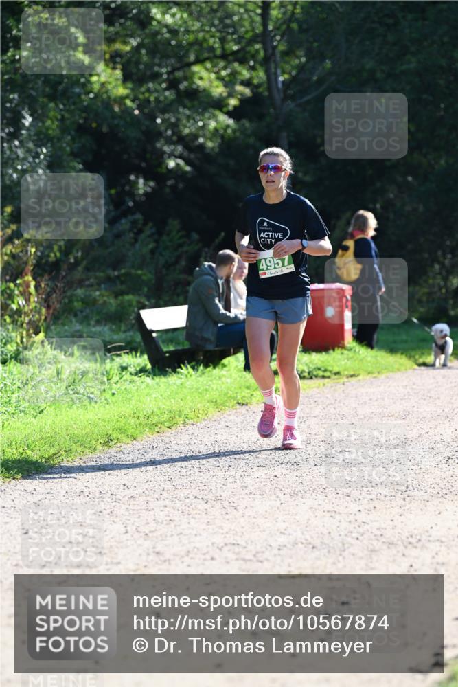 27.09.2026 - 35. Volkslauf durch das schöne Alstertal Dr. Thomas Lammeyer http://msf.ph/oto/10567874 27.09.2026 10:49:13 Laufen 4957 meine-sportfotos.de