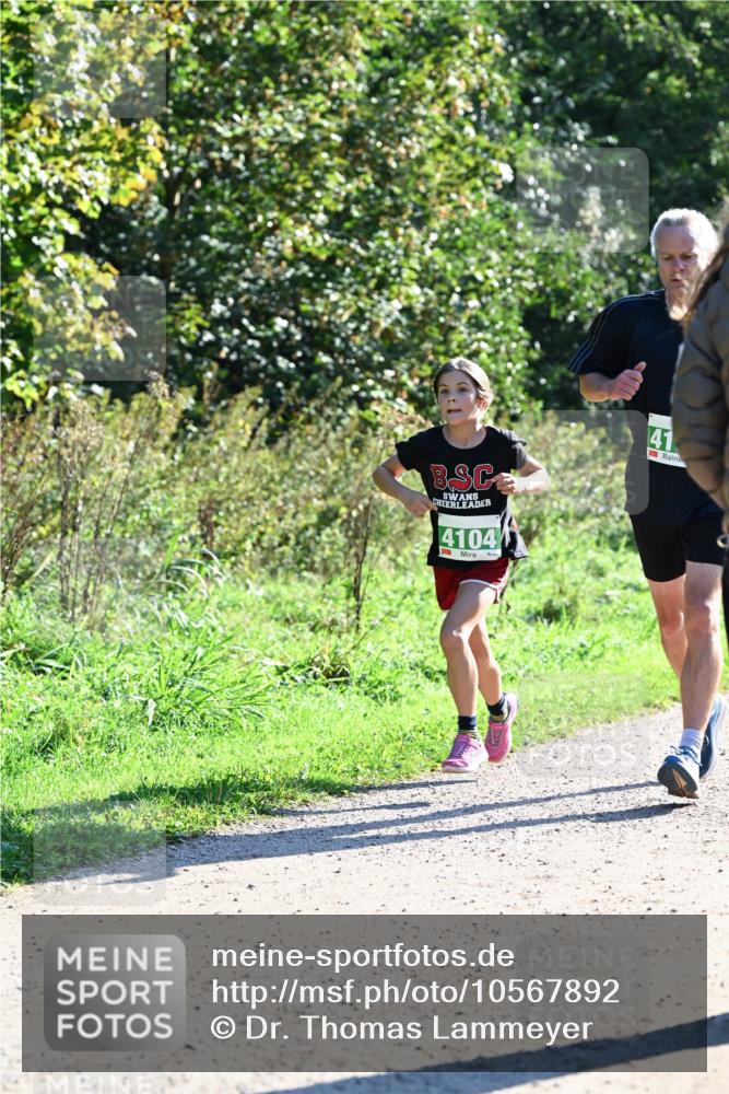 27.09.2026 - 35. Volkslauf durch das schöne Alstertal Dr. Thomas Lammeyer http://msf.ph/oto/10567892 27.09.2026 10:49:19 Laufen 4104, 41 meine-sportfotos.de