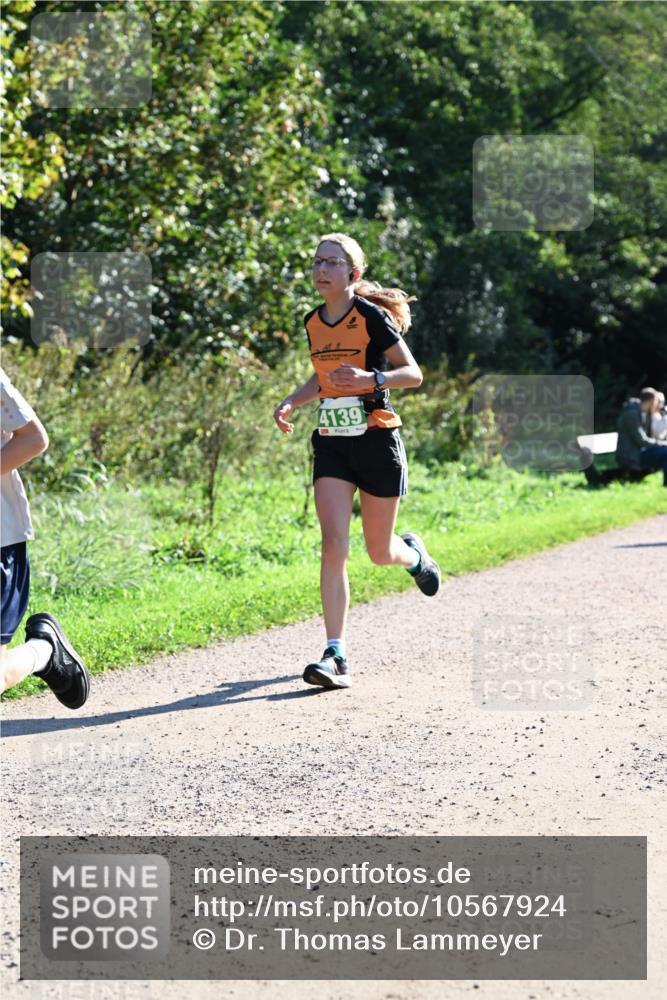 27.09.2026 - 34. Volkslauf durch das schöne Alstertal Dr. Thomas Lammeyer http://msf.ph/oto/10567924 27.09.2026 10:49:31 Laufen 4139 meine-sportfotos.de