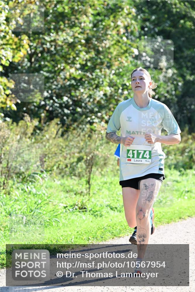 27.09.2026 - 35. Volkslauf durch das schöne Alstertal Dr. Thomas Lammeyer http://msf.ph/oto/10567954 27.09.2026 10:49:52 Laufen 4174, 1 meine-sportfotos.de