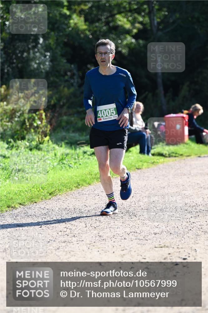 27.09.2026 - 35. Volkslauf durch das schöne Alstertal Dr. Thomas Lammeyer http://msf.ph/oto/10567999 27.09.2026 10:50:11 Laufen 4005 meine-sportfotos.de