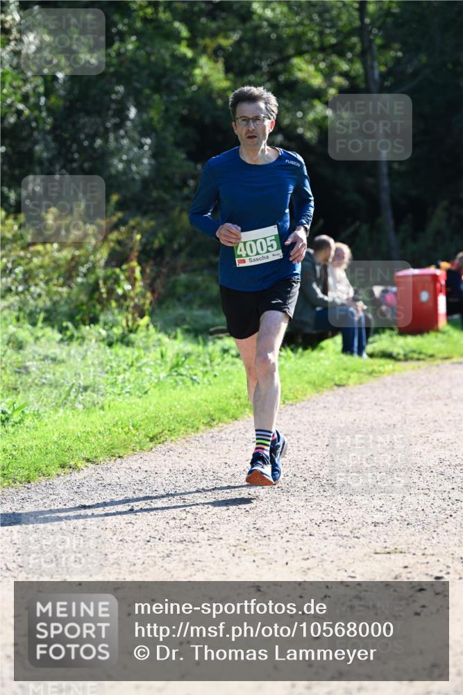 27.09.2026 - 35. Volkslauf durch das schöne Alstertal Dr. Thomas Lammeyer http://msf.ph/oto/10568000 27.09.2026 10:50:11 Laufen 4005 meine-sportfotos.de