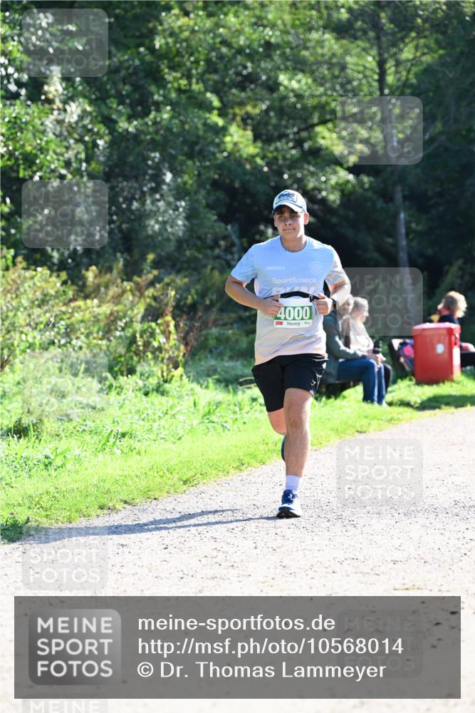 27.09.2026 - 35. Volkslauf durch das schöne Alstertal Dr. Thomas Lammeyer http://msf.ph/oto/10568014 27.09.2026 10:50:16 Laufen 4000 meine-sportfotos.de